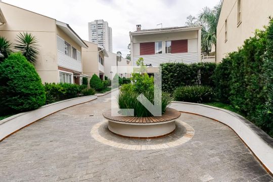 Área comum de casa de condomínio à venda com 4 quartos, 230m² em Vila Andrade, São Paulo