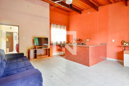 Casa à venda com 4 quartos, 252m² em Cambuci, São Paulo