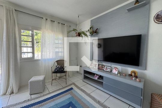 Sala de casa à venda com 3 quartos, 235m² em Scharlau, São Leopoldo