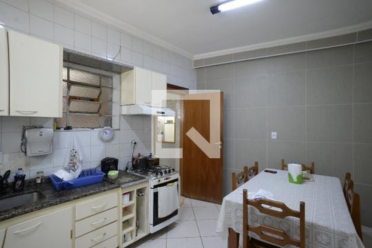 Cozinha de casa à venda com 3 quartos, 213m² em  Jardim da Glória, São Paulo