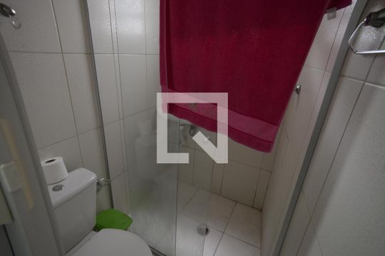 Banheiro de Serviço de casa à venda com 3 quartos, 213m² em  Jardim da Glória, São Paulo