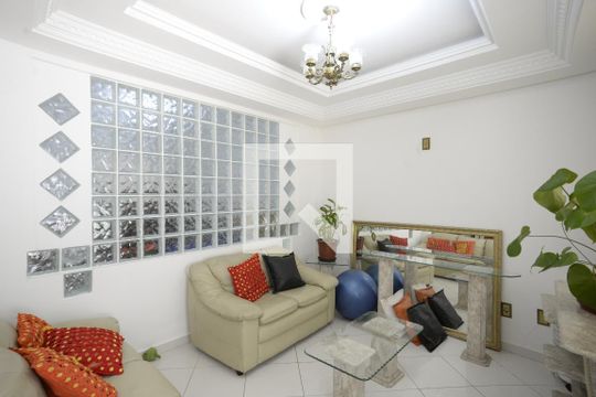 Sala de casa à venda com 3 quartos, 213m² em  Jardim da Glória, São Paulo