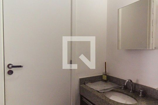 Banheiro de apartamento para alugar com 2 quartos, 33m² em Vila Progresso (zona Leste), São Paulo