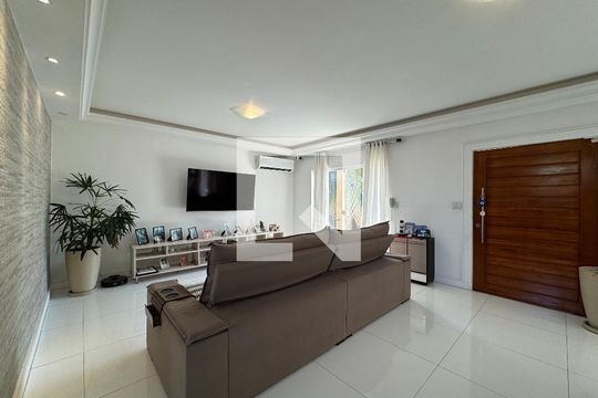 Sala de casa de condomínio à venda com 4 quartos, 280m² em Vargem Grande, Rio de Janeiro