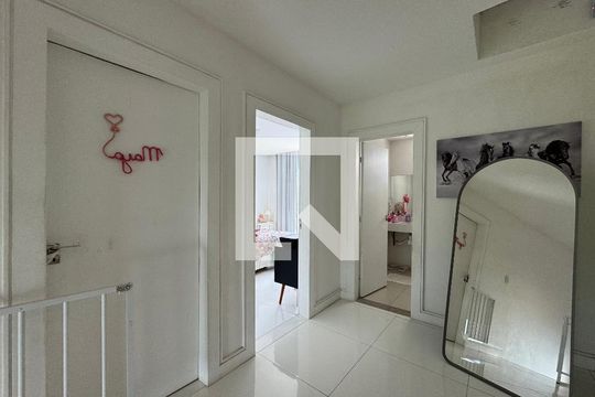 Hall Íntimo de casa de condomínio à venda com 4 quartos, 280m² em Vargem Grande, Rio de Janeiro