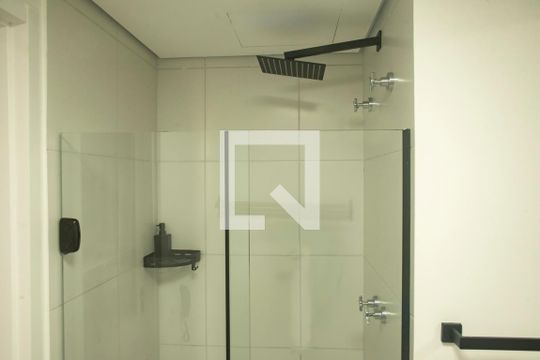 Banheiro de kitnet/studio para alugar com 1 quarto, 21m² em Vila Mariana, São Paulo