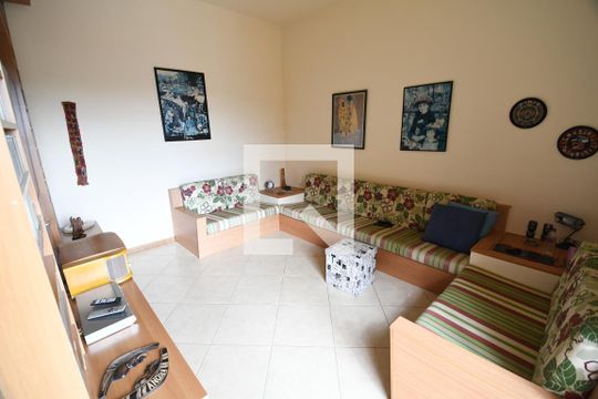 Sala TV de casa de condomínio à venda com 5 quartos, 400m² em Residencial Vila Verde, Campinas