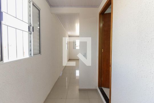 Corredor de casa de condomínio para alugar com 2 quartos, 65m² em Jardim Matarazzo, São Paulo