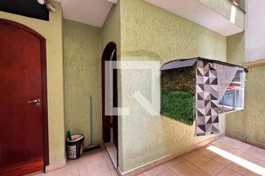 Área de Serviço de casa à venda com 3 quartos, 175m² em Jardim Utinga, Santo André