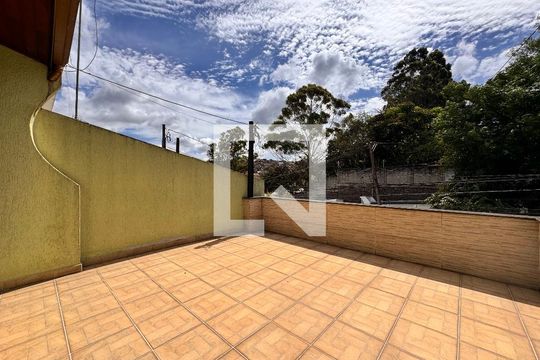 Varanda de casa à venda com 3 quartos, 175m² em Jardim Utinga, Santo André