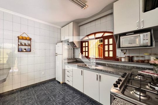 Cozinha de casa à venda com 3 quartos, 175m² em Jardim Utinga, Santo André