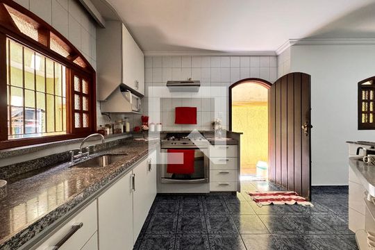 Cozinha  de casa à venda com 3 quartos, 175m² em Jardim Utinga, Santo André