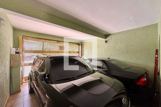 Garagem de casa à venda com 3 quartos, 175m² em Jardim Utinga, Santo André