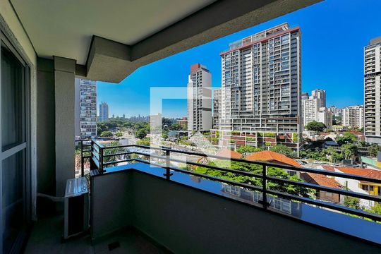 Sacada de kitnet/studio para alugar com 0 quarto, 30m² em Jardim das Acacias, São Paulo