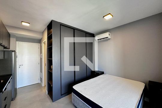 Kitnet/Studio à venda com 0 quarto, 30m² em Jardim das Acacias, São Paulo