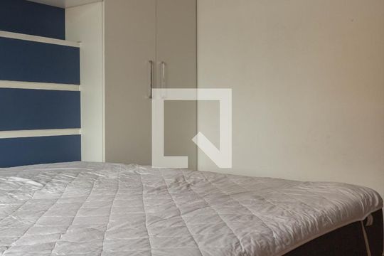 Suíte 1 de casa à venda com 5 quartos, 250m² em Jardim Montreal, São Bernardo do Campo