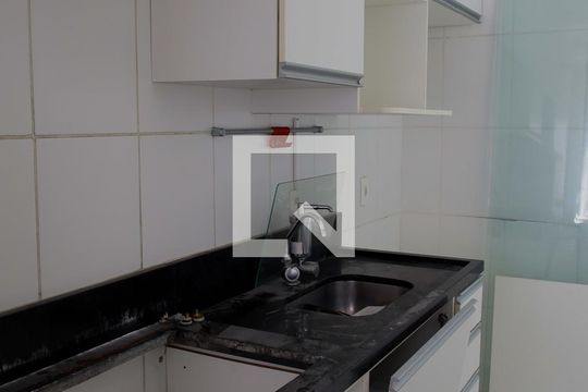 Cozinha de apartamento para alugar com 2 quartos, 47m² em Novo Osasco, Osasco