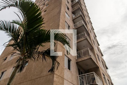 Fachada do bloco de apartamento para alugar com 2 quartos, 49m² em Vila Ester, Carapicuíba