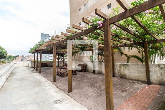 Área comum de apartamento para alugar com 2 quartos, 49m² em Vila Ester, Carapicuíba