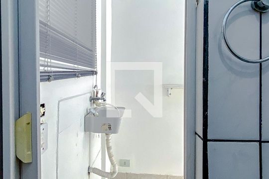 Banheiro de casa para alugar com 1 quarto, 30m² em Ipiranga, São Paulo