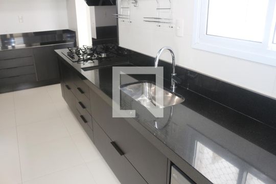 Cozinha de apartamento para alugar com 3 quartos, 198m² em Cerâmica, São Caetano do Sul