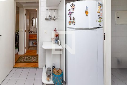 Cozinha de apartamento à venda com 3 quartos, 100m² em Alto da Lapa, São Paulo