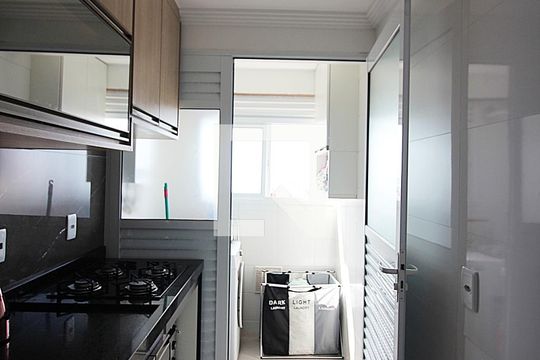 Cozinha de apartamento para alugar com 2 quartos, 58m² em Taboão, São Bernardo do Campo