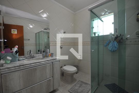 Banheiro da Suíte 3 de casa à venda com 3 quartos, 303m² em Vila Nova Mazzei, São Paulo