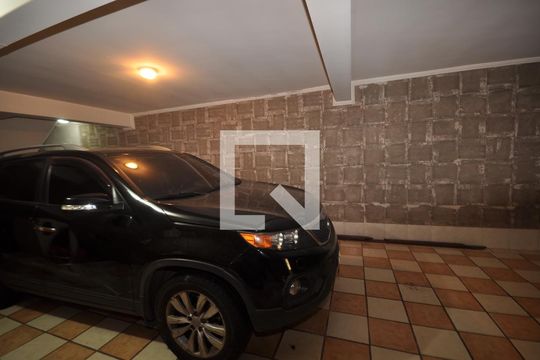 Garagem coberta de casa à venda com 3 quartos, 303m² em Vila Nova Mazzei, São Paulo