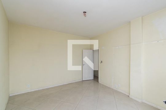 Quarto 2 de apartamento para alugar com 2 quartos, 70m² em Bonsucesso, Rio de Janeiro