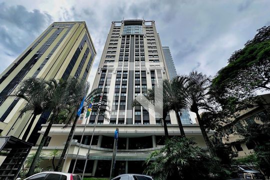 Fachada de kitnet/studio para alugar com 0 quarto, 29m² em Itaim Bibi, São Paulo
