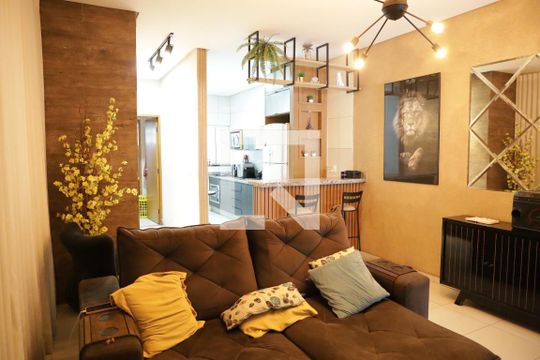 Sala de casa à venda com 2 quartos, 100m² em Residencial Monte Carlo, Goiânia