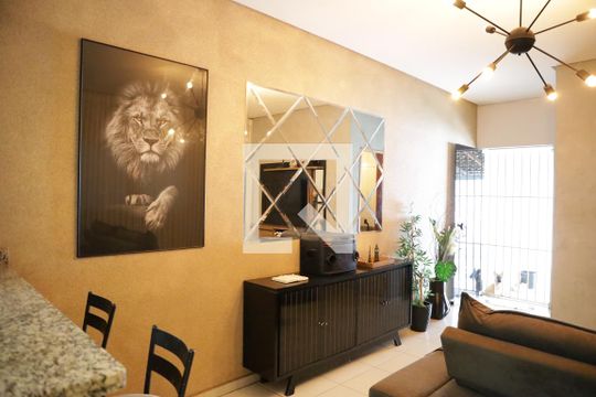 Sala de casa à venda com 2 quartos, 100m² em Residencial Monte Carlo, Goiânia