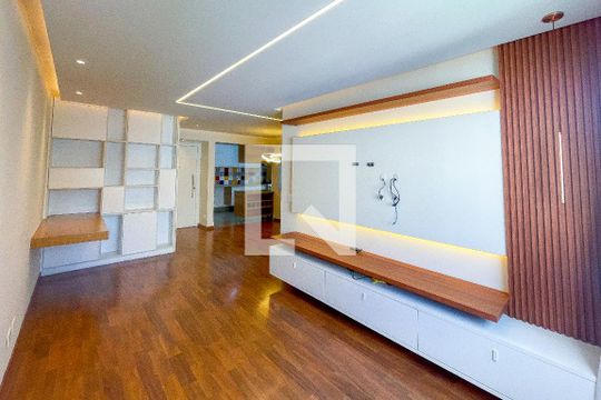 Apartamento para alugar com 2 quartos, 74m² em Pinheiros, São Paulo