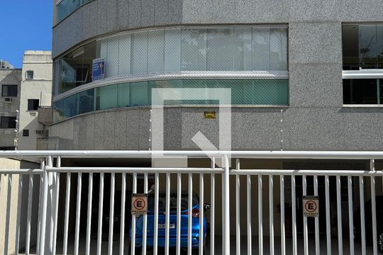 Plaquinha Quinto Andar de apartamento à venda com 3 quartos, 120m² em Recreio dos Bandeirantes, Rio de Janeiro