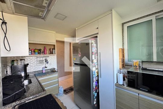 Cozinha de apartamento à venda com 3 quartos, 120m² em Recreio dos Bandeirantes, Rio de Janeiro