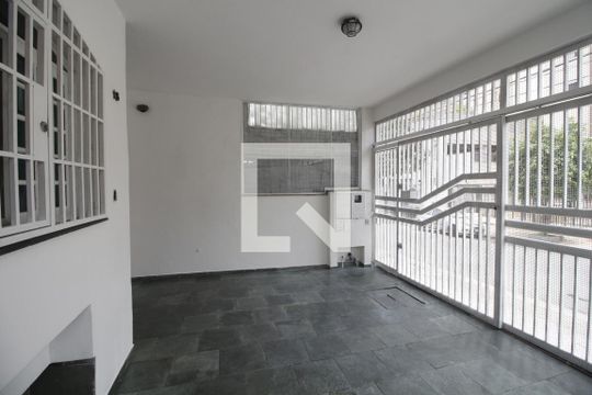 Garagem de casa à venda com 4 quartos, 200m² em Tatuapé, São Paulo