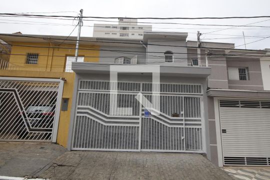 Fachada de casa à venda com 4 quartos, 200m² em Tatuapé, São Paulo