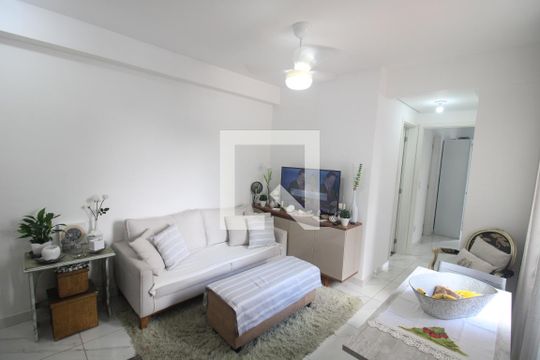 Sala / Cozinha de apartamento à venda com 2 quartos, 44m² em Vila Guaca, São Paulo