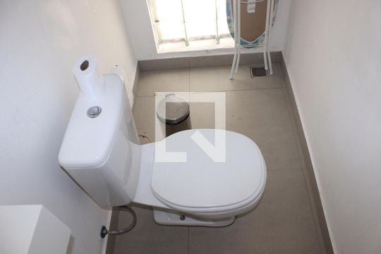 Lavabo de casa à venda com 3 quartos, 220m² em Jardim Vila Galvao, Guarulhos