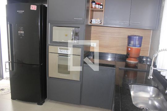 Cozinha de casa à venda com 3 quartos, 220m² em Jardim Vila Galvao, Guarulhos