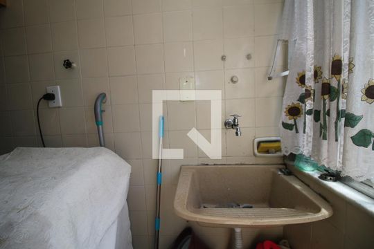 Área de Serviço de apartamento à venda com 2 quartos, 52m² em Olaria, Rio de Janeiro