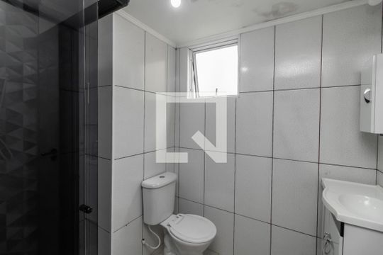 Banheiro de apartamento para alugar com 2 quartos, 52m² em Jardim Maringa, São Paulo