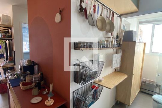 Cozinha de apartamento à venda com 2 quartos, 56m² em Jardim Paulistano, São Paulo