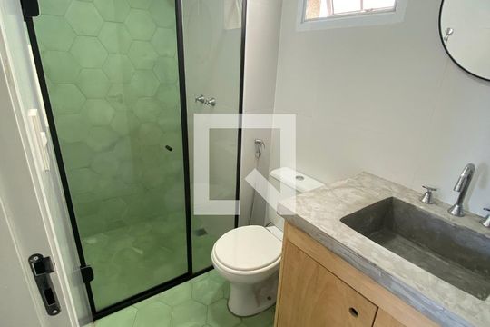 Banheiro de apartamento à venda com 2 quartos, 56m² em Jardim Paulistano, São Paulo