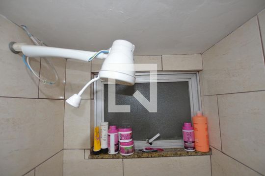 Banheiro de apartamento para alugar com 2 quartos, 70m² em Campinho, Rio de Janeiro