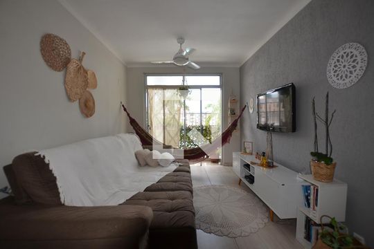 Sala de apartamento para alugar com 2 quartos, 70m² em Campinho, Rio de Janeiro