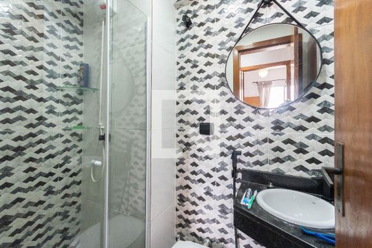 Banheiro  de apartamento à venda com 2 quartos, 60m² em São Francisco Xavier, Rio de Janeiro