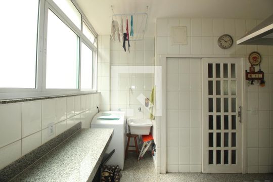 Área de serviço  de apartamento à venda com 3 quartos, 95m² em Santo Antônio, Belo Horizonte
