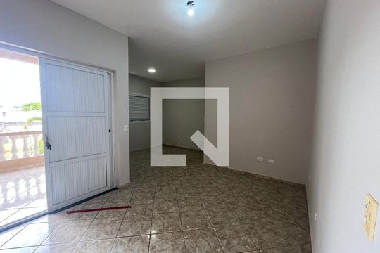 Suíte de casa para alugar com 2 quartos, 250m² em Vila Figueira, Suzano